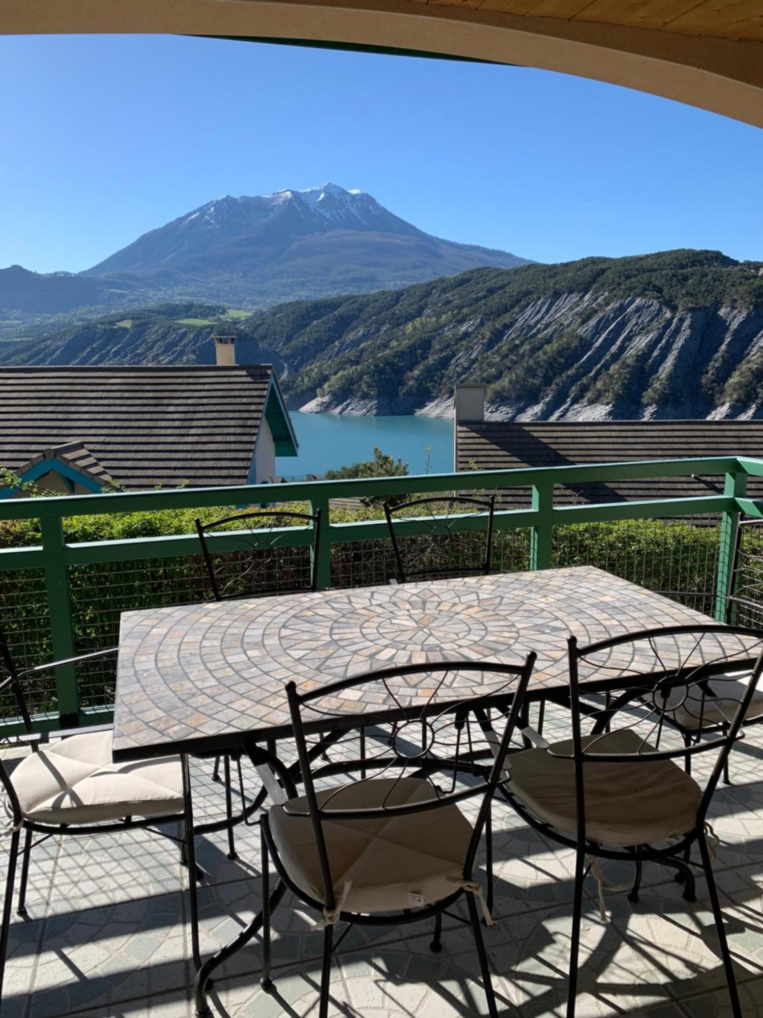 Maison De Montagne Au Bord Du Lac Le Sauze-du-lac Экстерьер фото